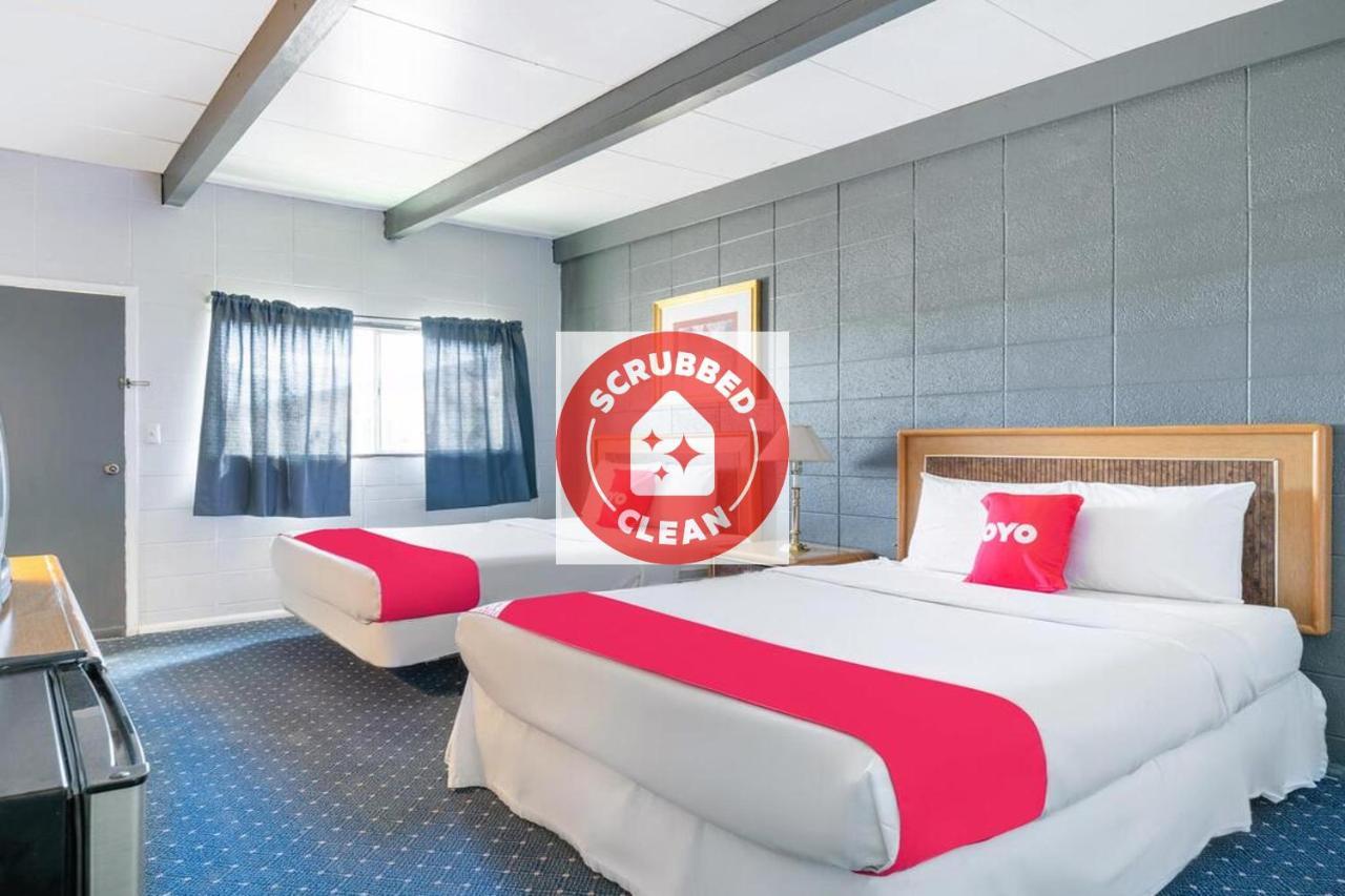 Oyo Hotel Hanksville, Ut ภายนอก รูปภาพ
